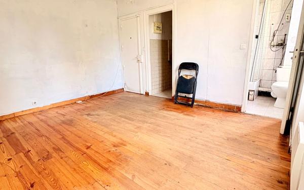 Appartement à vendre    2 pièces •  Stains