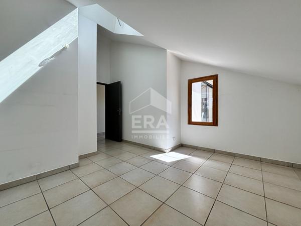 Achat immobilier - Appartement T4 + parking sisteron quartier des plantiers 104.76m2