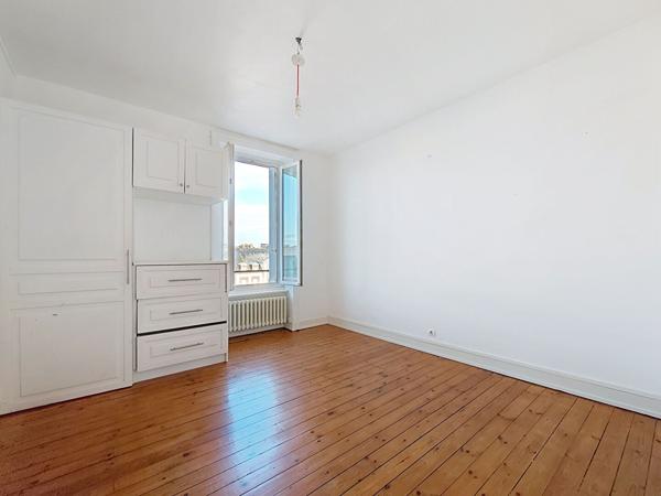 Appartement duplex 4 pièces - À deux pas de la plage de l'Écluse et de la place de la République