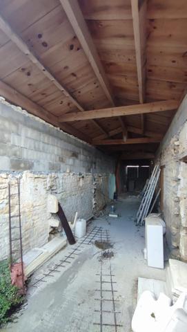 Maison Atypique Thaire à Finir de rénover