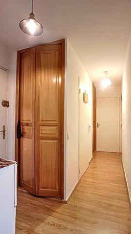 A vendre LONS PERLIC Appartement T2 de 51.7 m2 avec balcon et terrasse/ véranda