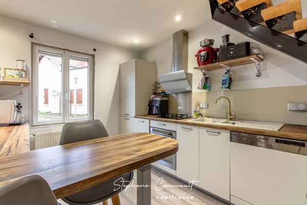 Maison de ville rénovée de 160 m² au coeur de Saint-Astier