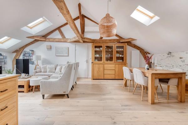 Magnifique appartement de type 5 dans l'hyper cente avec deux stationnements !