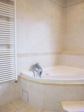 MAGNIFIQUE CHARENTAISE 6 PIECES 220 M²