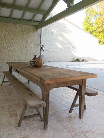 MAGNIFIQUE CHARENTAISE 6 PIECES 220 M²