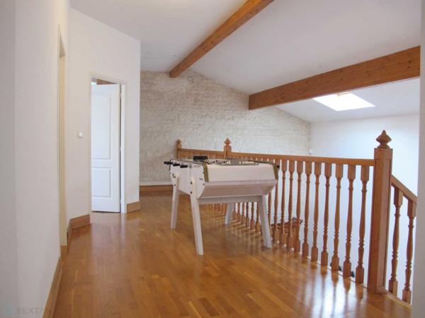 MAGNIFIQUE CHARENTAISE 6 PIECES 220 M²