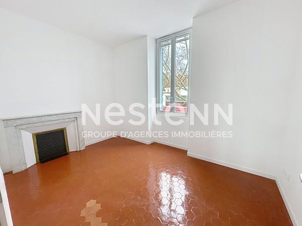 Appartement T2 rénové à vendre à Saint-Martin-de-Crau, centre-ville, 30 m², petite copropriété