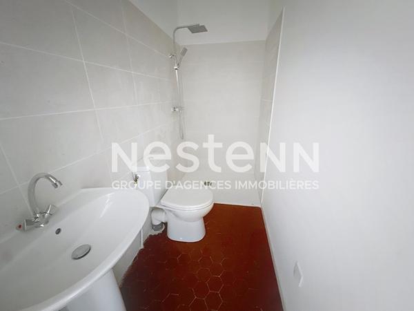 Appartement T2 rénové à vendre à Saint-Martin-de-Crau, centre-ville, 30 m², petite copropriété