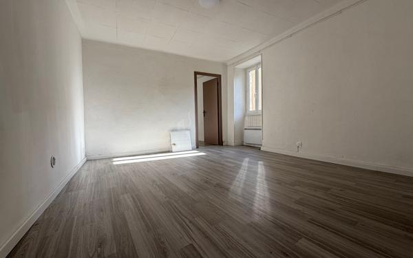 Appartement à vendre    3 pièces •  Les Vans