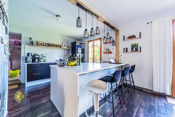 Maison 6 pièce(s) 5 chambre(s) 125 m²
