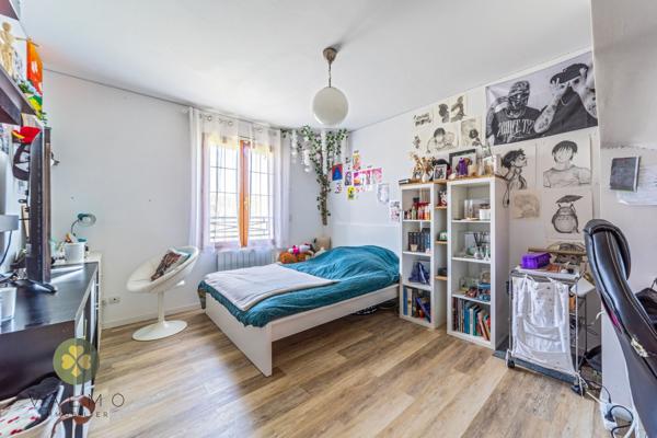Maison 6 pièce(s) 5 chambre(s) 125 m²