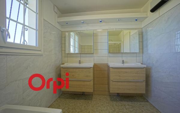 Maison à vendre    7 pièces •  Bernay