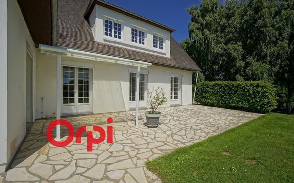 Maison à vendre    7 pièces •  Bernay