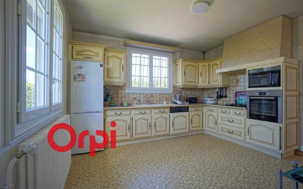 Maison à vendre    7 pièces •  Bernay