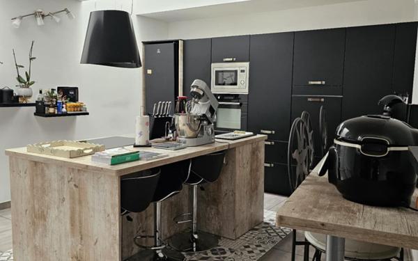 Maison à vendre    4 pièces • 205 m2 Eu