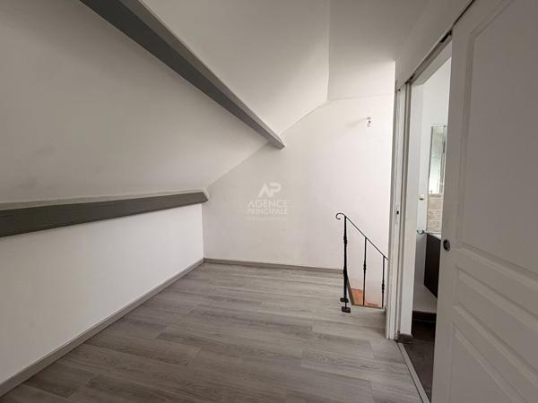 Maison individuelle 140 m² 5 pièces avec jardin - secteur Lycée International Saint Germain en Laye Loyer 3 480 €/mois **  - Référence  18094