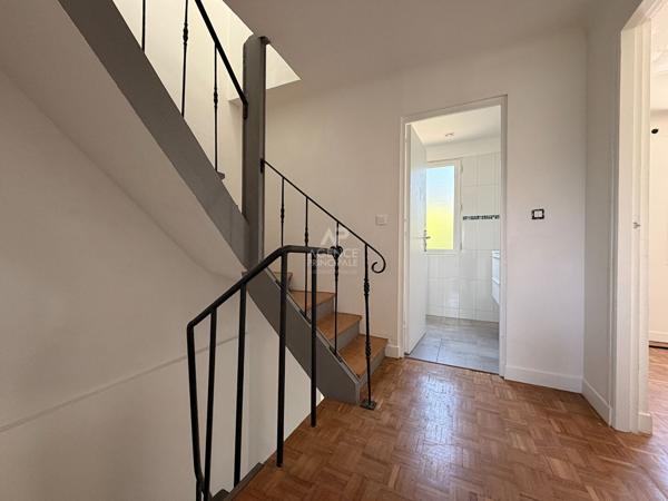 Maison individuelle 140 m² 5 pièces avec jardin - secteur Lycée International Saint Germain en Laye Loyer 3 480 €/mois **  - Référence  18094