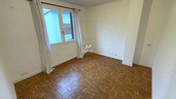Maison individuelle 140 m² 5 pièces avec jardin - secteur Lycée International Saint Germain en Laye Loyer 3 480 €/mois **  - Référence  18094