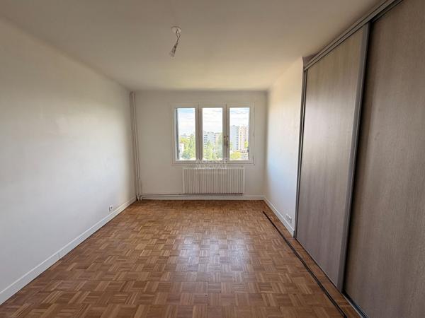 Maison individuelle 140 m² 5 pièces avec jardin - secteur Lycée International Saint Germain en Laye Loyer 3 480 €/mois **  - Référence  18094