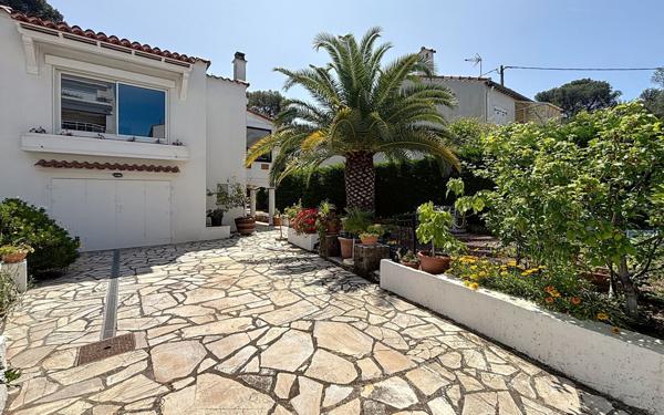 Maison à vendre    4 pièces • 110,66 m2 Saint-Raphaël