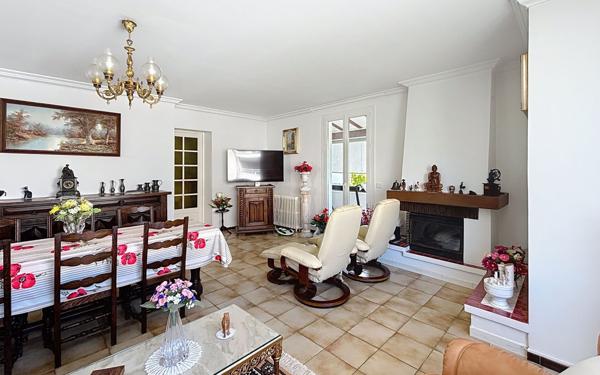 Maison à vendre    4 pièces • 110,66 m2 Saint-Raphaël