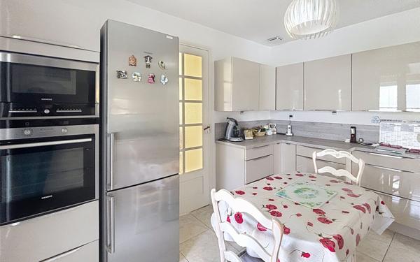 Maison à vendre    4 pièces • 110,66 m2 Saint-Raphaël