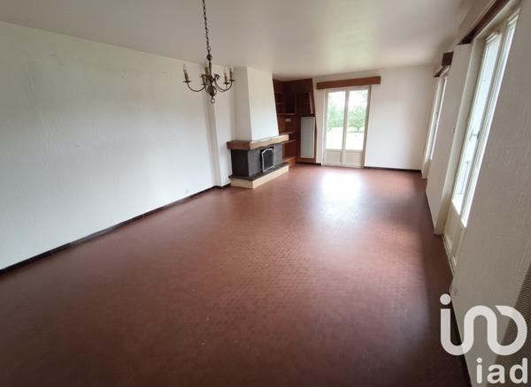Maison à vendre 6 pièces 122 m² Commelle-Vernay