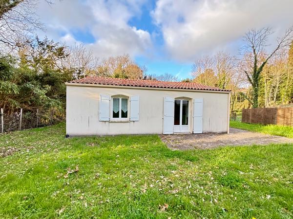 17132 MESCHERS SUR GIRONDE Maison récente proche plage
