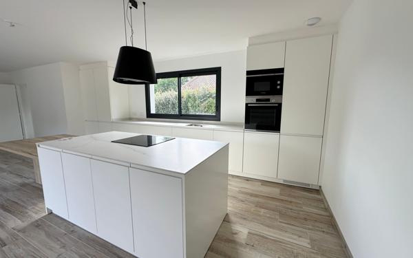 Maison à vendre    5 pièces •  Angresse