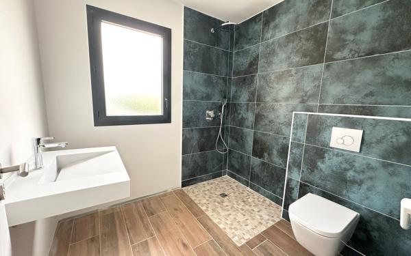 Maison à vendre    5 pièces •  Angresse