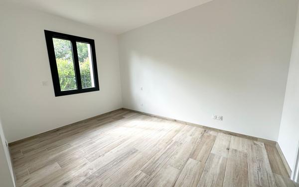 Maison à vendre    5 pièces •  Angresse