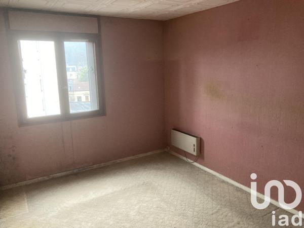Appartement 3 pièces de 76 m² à Creil (60100)
