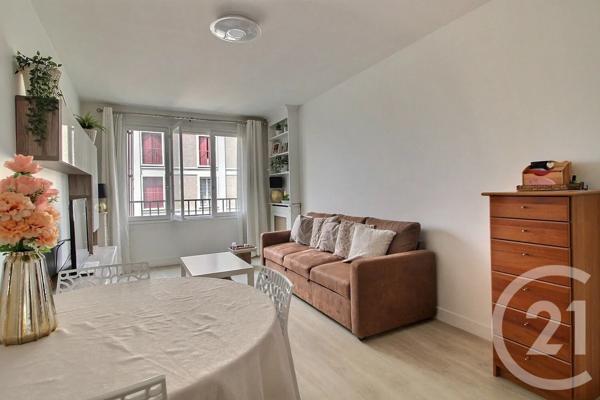 Appartement F3 à vendre  3 pièces - 68,12 m 2   PANTIN  - 93