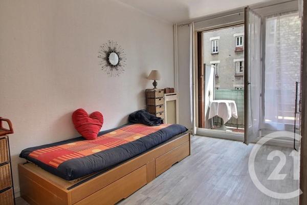 Appartement F3 à vendre  3 pièces - 68,12 m 2   PANTIN  - 93