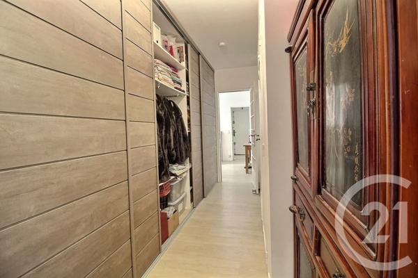 Appartement F3 à vendre  3 pièces - 68,12 m 2   PANTIN  - 93