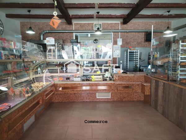 Maison de 200m² avec 4 chambres, garage piscine + local commercial tout commerce sur 760m² de terrain