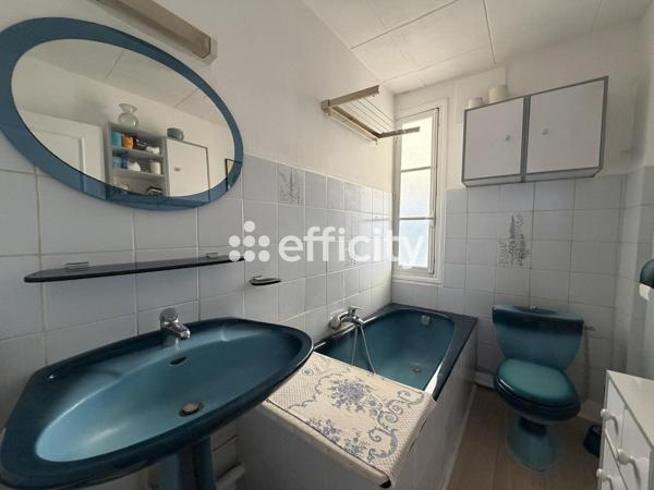 Maison
         4 pièces
        - 120 m² Exclusivité 245 000 € *