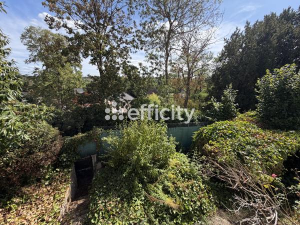 Maison
         4 pièces
        - 120 m² Exclusivité 245 000 € *