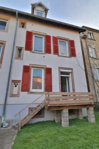 Appartement T3 avec jardin privé, terrasse et dépendance aménagée