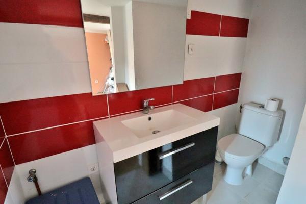 Appartement T3 avec jardin privé, terrasse et dépendance aménagée