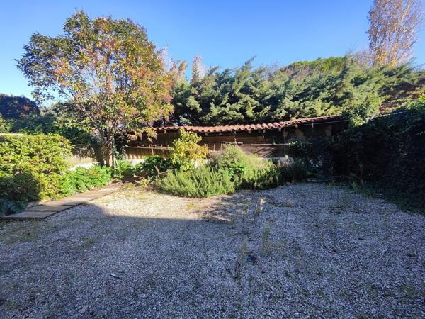 Chateauneuf-les-Martigues, villa T4 avec jardin et garage.