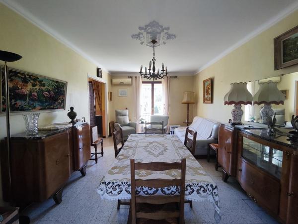 Chateauneuf-les-Martigues, villa T4 avec jardin et garage.