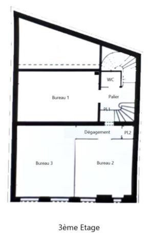 Hôtel particulier, usage commercial, R+3, 14 pièces, élevé sur sous-sol, 321 m² utiles env. Libre.