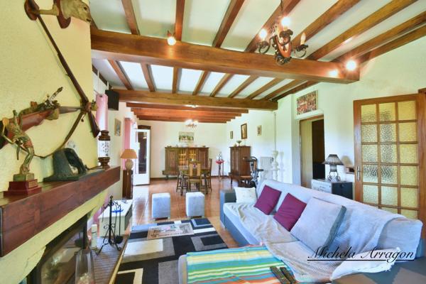 PUJOLS (47) – Havre de verdure et de projets, à deux pas de la vie active