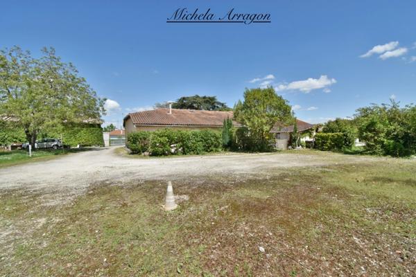 PUJOLS (47) – Havre de verdure et de projets, à deux pas de la vie active