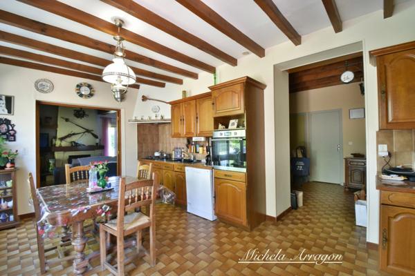 PUJOLS (47) – Havre de verdure et de projets, à deux pas de la vie active