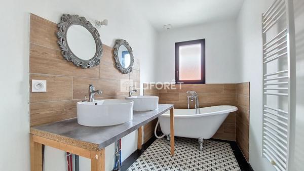 Achat maison Saint-Loubès - 5 pièce(s) - 130 m² - 359 000 €