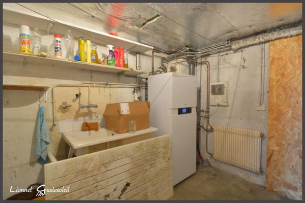 Maison à vendre 9 pièces d’environ 188 m² 7 chambres avec garage à Port-Sainte-Foy-et-Ponchapt (24)