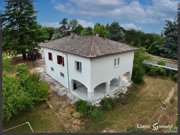 Maison à vendre 9 pièces d’environ 188 m² 7 chambres avec garage à Port-Sainte-Foy-et-Ponchapt (24)