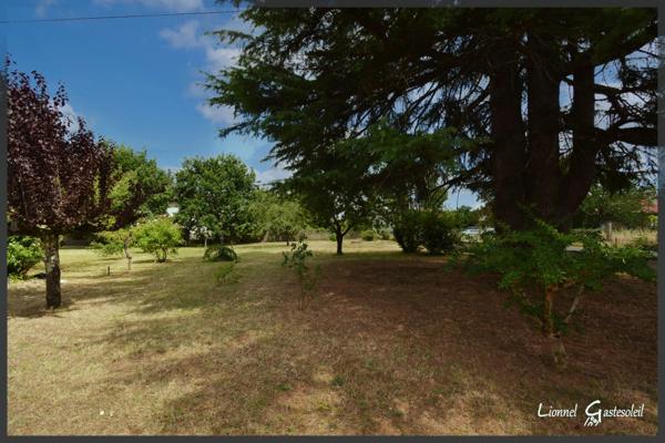 Maison à vendre 9 pièces d’environ 188 m² 7 chambres avec garage à Port-Sainte-Foy-et-Ponchapt (24)